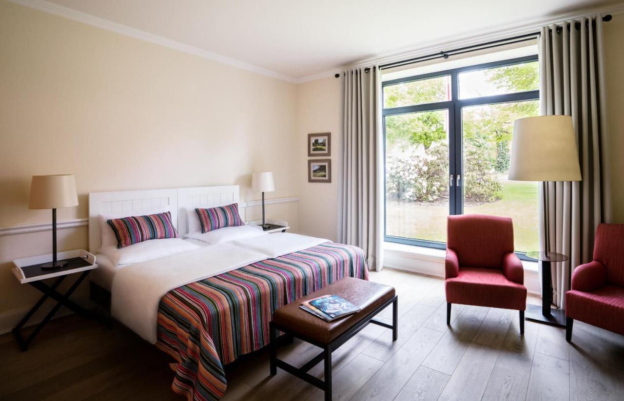 Hotel & Gaestehaus Gut Kaden Alveslohe Bagian luar foto