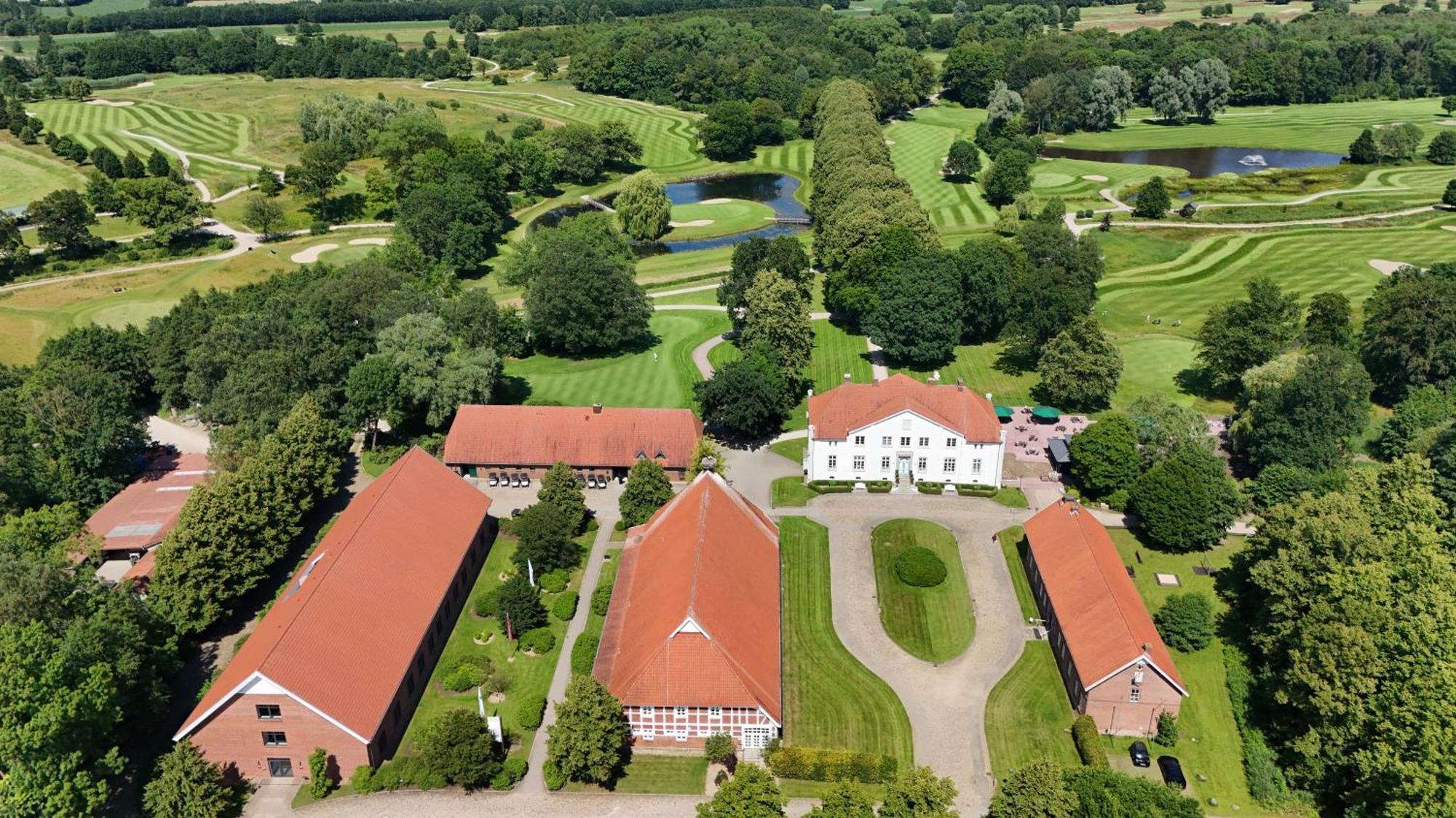 Hotel & Gaestehaus Gut Kaden Alveslohe Bagian luar foto